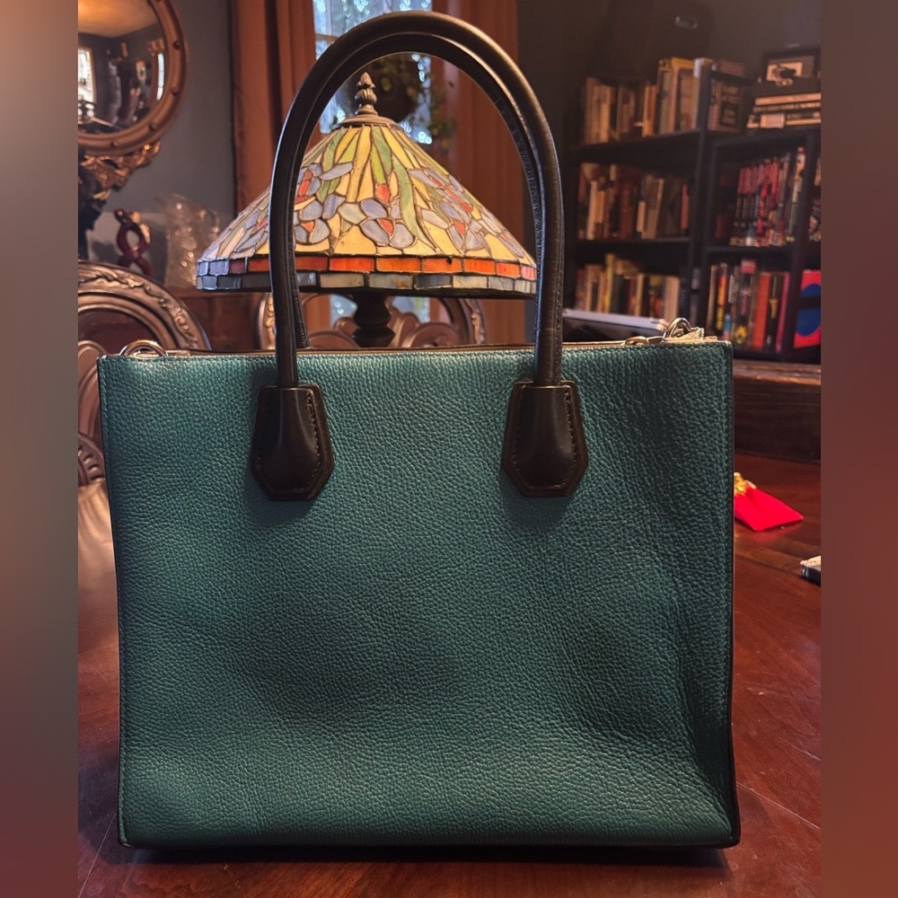 Michael Kors Mercer Handbag with Crossbody - Picture 4 of 14